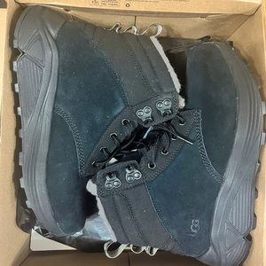 SOLD: Ugg winter waterproof features Miwo utility boots